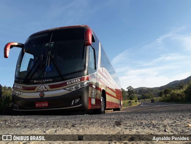 Santa Maria Fretamento e Turismo > Transportes Santa Maria(SP) 690 na cidade de Serra Negra, São Paulo, Brasil, por Agnaldo Penides. Número da foto: #10188482.