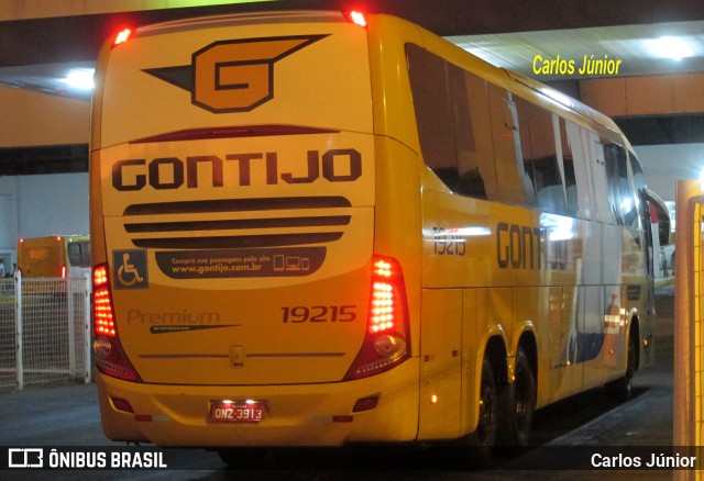 Empresa Gontijo de Transportes 19215 na cidade de Goiânia, Goiás, Brasil, por Carlos Júnior. ID da foto: 10189558.