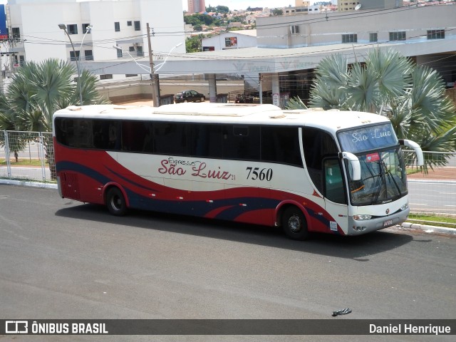 Expresso São Luiz 7560 na cidade de Rio Verde, Goiás, Brasil, por Daniel Henrique. Número da foto: #10188742.