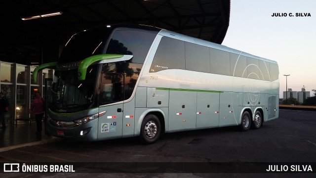Viação Garcia 7917 na cidade de Londrina, Paraná, Brasil, por JULIO SILVA. Número da foto: #10190231.