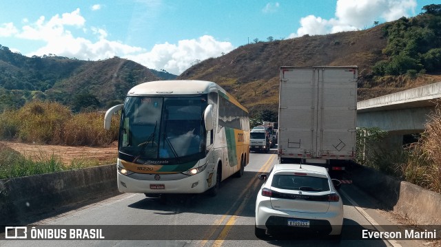 Empresa Gontijo de Transportes 18220 na cidade de Antônio Dias, Minas Gerais, Brasil, por Everson Marini. Número da foto: #10191465.