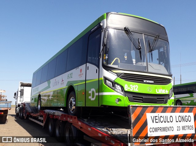 Pullman Link e-312 na cidade de Botucatu, São Paulo, Brasil, por Gabriel dos Santos Almeida. ID da foto: 10194804.