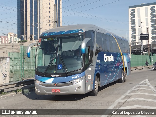 Viação Cometa 14135 na cidade de São Paulo, São Paulo, Brasil, por Rafael Lopes de Oliveira. ID da foto: 10141413.