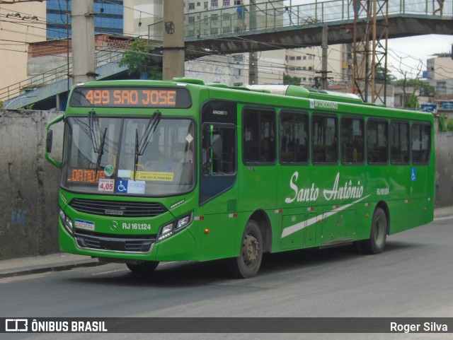 Transportes Santo Antônio RJ 161.124 na cidade de Duque de Caxias, Rio de Janeiro, Brasil, por Roger Silva. ID da foto: 10143834.