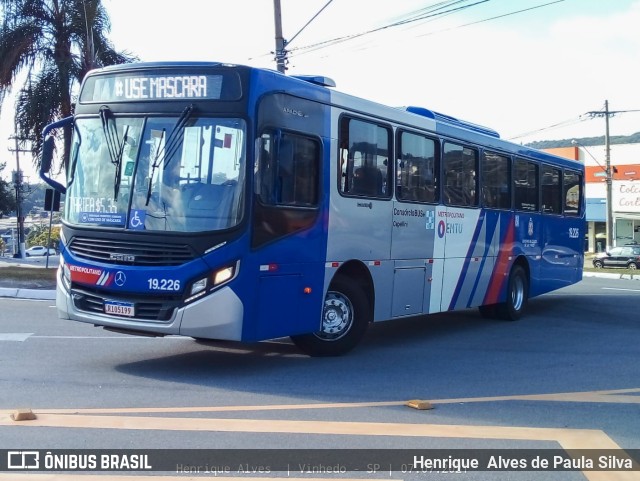 Transportes Capellini 19.226 na cidade de Vinhedo, São Paulo, Brasil, por Henrique Alves de Paula Silva. Número da foto: #10142244.