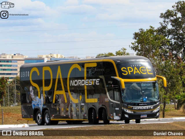 Expresso Nordeste 5810 na cidade de Brasília, Distrito Federal, Brasil, por Daniel Chaves. Número da foto: #10197549.