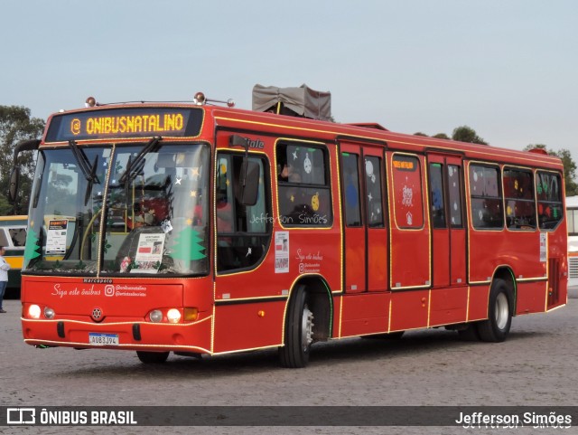 Ônibus Natalino AOB3J94 na cidade de Curitiba, Paraná, Brasil, por Jefferson Simões. ID da foto: 10197706.