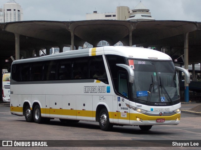 Empresa Cruz 20501 na cidade de Porto Alegre, Rio Grande do Sul, Brasil, por Shayan Lee. Número da foto: #10204621.