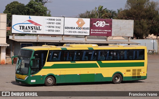 Ônibus Particulares 0000 na cidade de Cândido Mota, São Paulo, Brasil, por Francisco Ivano. Número da foto: #10208267.