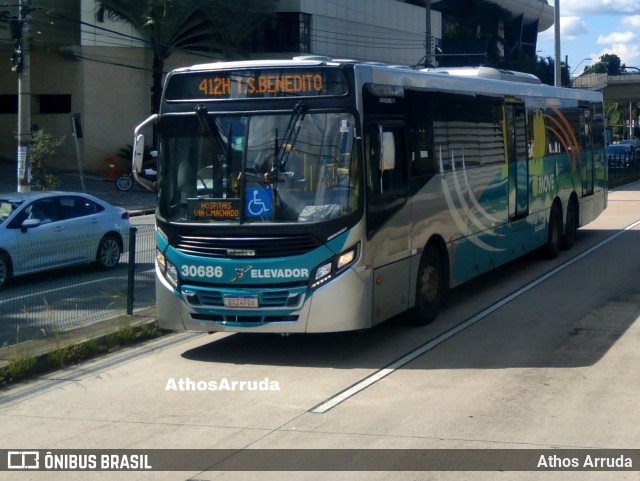 Expresso Luziense > Territorial Com. Part. e Empreendimentos 30686 na cidade de Belo Horizonte, Minas Gerais, Brasil, por Athos Arruda. ID da foto: 10208152.