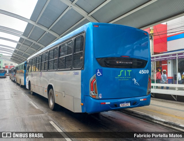 Viação Rosa Vitória da Conquista 4509 na cidade de Vitória da Conquista, Bahia, Brasil, por Fabrício Portella Matos. ID da foto: 10205931.