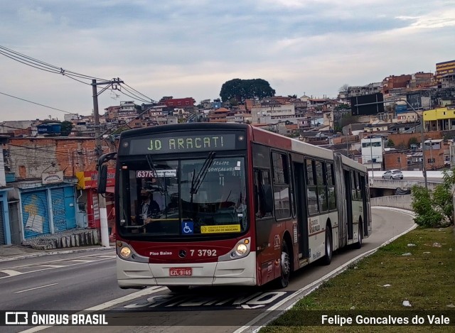 Viação Metrópole Paulista - Zona Sul 7 3792 na cidade de São Paulo, São Paulo, Brasil, por Felipe Goncalves do Vale. ID da foto: 10204812.