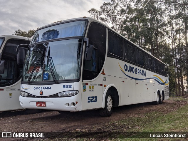 Viação Ouro e Prata 523 na cidade de Soledade, Rio Grande do Sul, Brasil, por Lucas Steinhorst. Número da foto: #10211034.