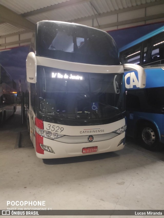 Auto Viação Catarinense 3529 na cidade de Guaratinguetá, São Paulo, Brasil, por Lucas Miranda. Número da foto: #10209175.