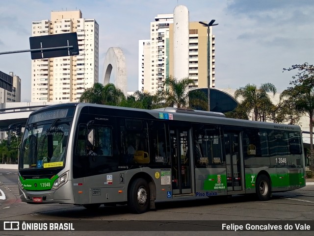Viação Gato Preto 1 3548 na cidade de São Paulo, São Paulo, Brasil, por Felipe Goncalves do Vale. Número da foto: #10209295.