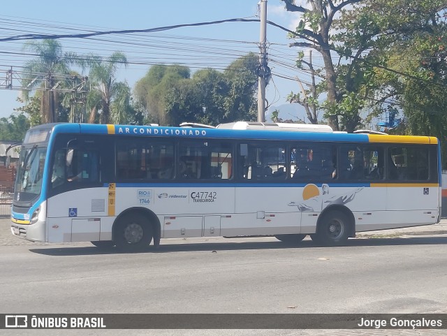Viação Redentor C47742 na cidade de Rio de Janeiro, Rio de Janeiro, Brasil, por Jorge Gonçalves. Número da foto: #10213613.