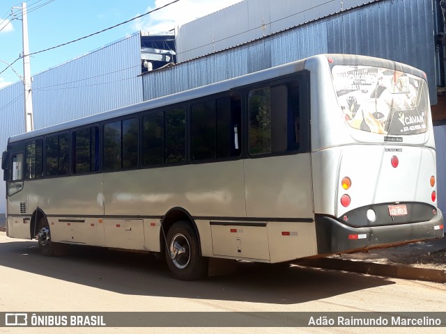 Ônibus Particulares 2013 na cidade de Unaí, Minas Gerais, Brasil, por Adão Raimundo Marcelino. ID da foto: 10216476.