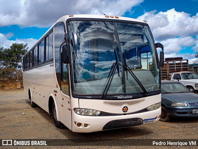 Ônibus Particulares 4046 na cidade de Araçuaí, Minas Gerais, Brasil, por Pedro Henrique VM. ID da foto: 10217609.