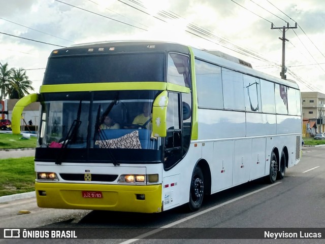 Ônibus Particulares 9193 na cidade de Salinópolis, Pará, Brasil, por Neyvison Lucas. Número da foto: #10221620.