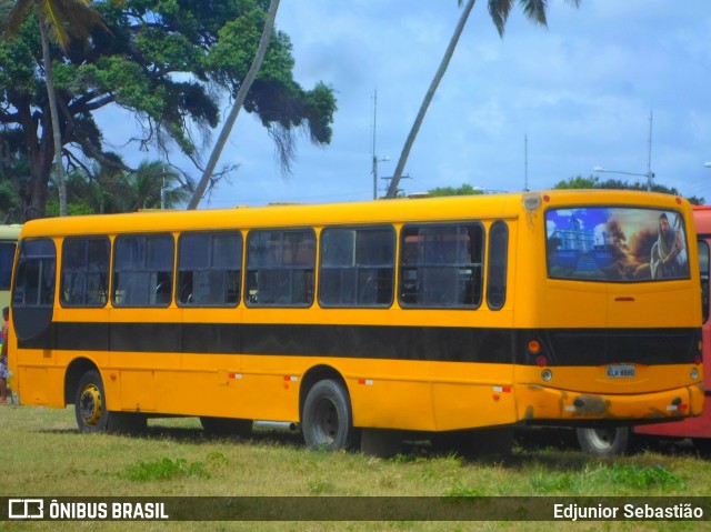 Ônibus Particulares 708 na cidade de Goiana, Pernambuco, Brasil, por Edjunior Sebastião. Número da foto: #10222796.