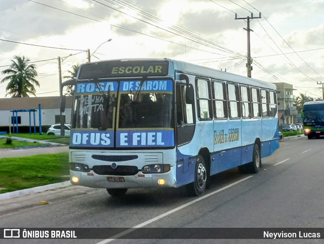 Ônibus Particulares 5219 na cidade de Salinópolis, Pará, Brasil, por Neyvison Lucas. Número da foto: #10221658.