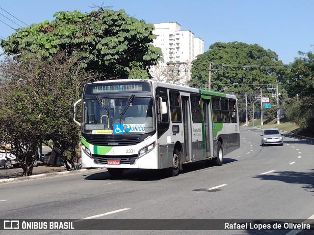 Empresa de Ônibus Vila Galvão 2331 na cidade de Guarulhos, São Paulo, Brasil, por Rafael Lopes de Oliveira. Número da foto: #10220676.