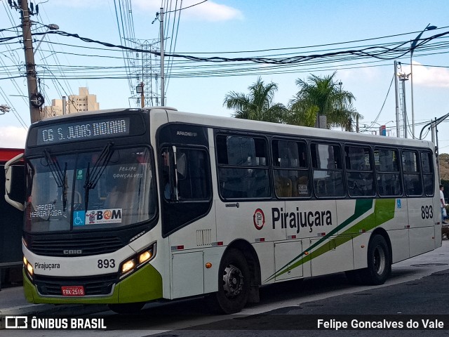 Viação Pirajuçara 893 na cidade de Taboão da Serra, São Paulo, Brasil, por Felipe Goncalves do Vale. Número da foto: #10226174.
