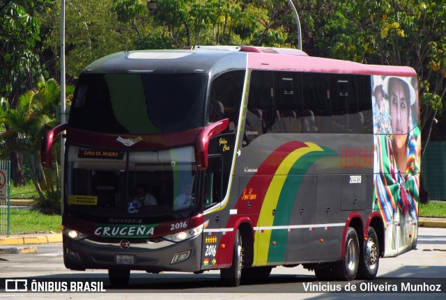 Autobuses Cruceña 2016 na cidade de São Paulo, São Paulo, Brasil, por Vinicius de Oliveira Munhoz. Número da foto: #10228172.
