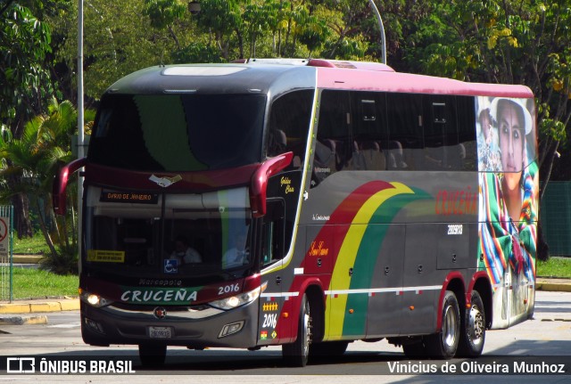 Autobuses Cruceña 2016 na cidade de São Paulo, São Paulo, Brasil, por Vinicius de Oliveira Munhoz. ID da foto: 10228172.