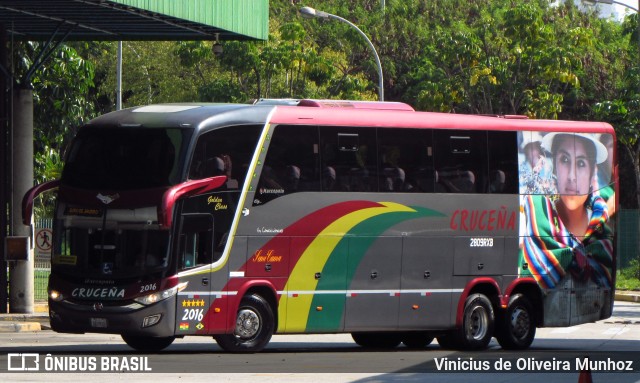 Autobuses Cruceña 2016 na cidade de São Paulo, São Paulo, Brasil, por Vinicius de Oliveira Munhoz. Número da foto: #10228171.