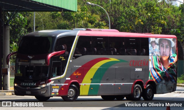 Autobuses Cruceña 2016 na cidade de São Paulo, São Paulo, Brasil, por Vinicius de Oliveira Munhoz. ID da foto: 10228171.