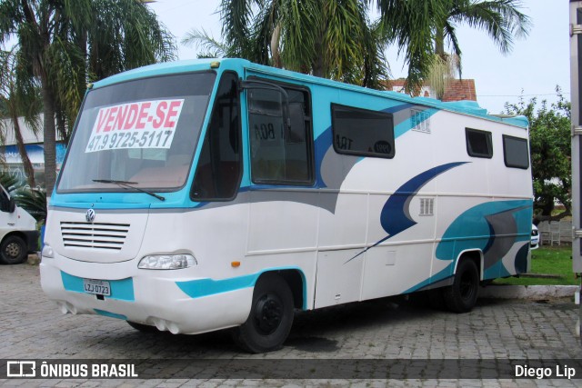 Motorhomes 0723 na cidade de Balneário Camboriú, Santa Catarina, Brasil, por Diego Lip. Número da foto: #10144797.