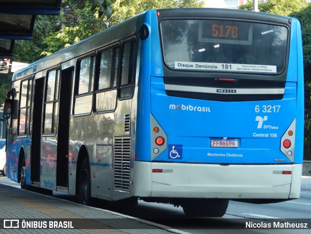 Viação Paratodos > São Jorge > Metropolitana São Paulo > Mobibrasil 6 3217 na cidade de São Paulo, São Paulo, Brasil, por Nicolas Matheusz. ID da foto: 10146612.