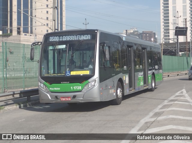 Viação Santa Brígida 1 1728 na cidade de São Paulo, São Paulo, Brasil, por Rafael Lopes de Oliveira. ID da foto: 10145059.