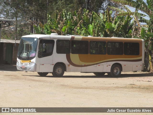 Ônibus Particulares 7879 na cidade de Ouro Preto, Minas Gerais, Brasil, por Julio Cesar Euzebio Alves. Número da foto: #10229201.