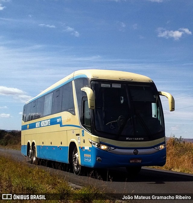 Viação Novo Horizonte 1100711 na cidade de Santa Maria da Vitória, Bahia, Brasil, por João Mateus Gramacho Ribeiro. Número da foto: #10232079.