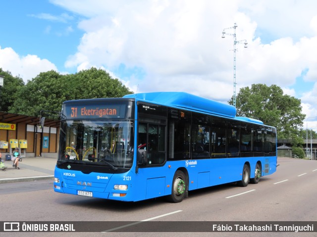 Keolis Sverige AB 2121 na cidade de Gothenburg, Västra Götaland, Suécia, por Fábio Takahashi Tanniguchi. Número da foto: #10229411.