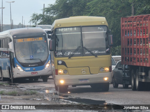 Ônibus Particulares 1D80 na cidade de Olinda, Pernambuco, Brasil, por Jonathan Silva. ID da foto: 10228659.