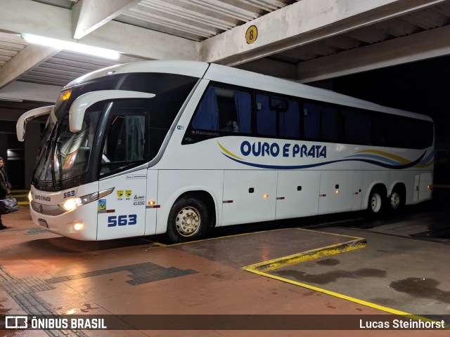 Viação Ouro e Prata 563 na cidade de Santo Ângelo, Rio Grande do Sul, Brasil, por Lucas Steinhorst. Número da foto: #10233075.
