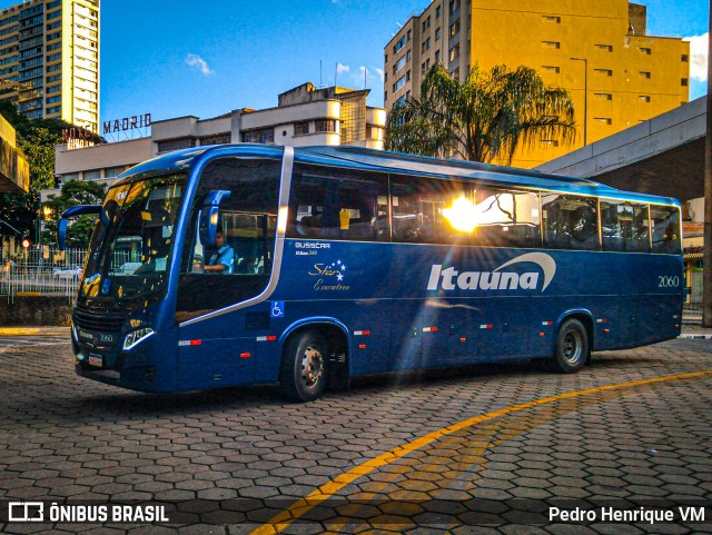 Viação Itaúna 2060 na cidade de Belo Horizonte, Minas Gerais, Brasil, por Pedro Henrique VM. Número da foto: #10150120.