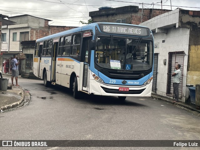 Expresso Vera Cruz 229 na cidade de Recife, Pernambuco, Brasil, por Felipe Luiz. Número da foto: #10148726.