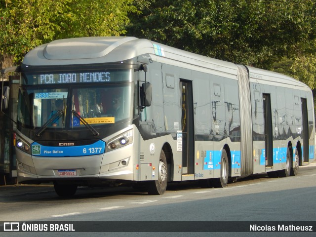 Viação Grajaú S.A. 6 1377 na cidade de São Paulo, São Paulo, Brasil, por Nicolas Matheusz. ID da foto: 10152316.