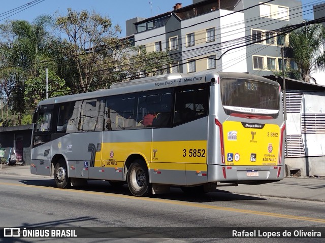 Upbus Qualidade em Transportes 3 5852 na cidade de São Paulo, São Paulo, Brasil, por Rafael Lopes de Oliveira. ID da foto: 10152636.