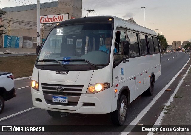 Prefeitura Municipal de Cachoeiro de Itapemirim QRL7I64 na cidade de Cariacica, Espírito Santo, Brasil, por Everton Costa Goltara. Número da foto: #10152523.