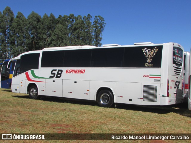 Expresso SB 2168 na cidade de Rio Pardo, Rio Grande do Sul, Brasil, por Ricardo Manoel Limberger Carvalho. Número da foto: #10152261.