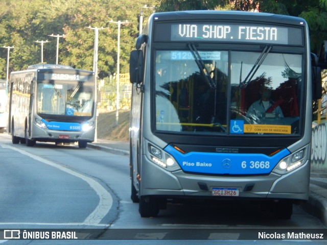 Viação Paratodos > São Jorge > Metropolitana São Paulo > Mobibrasil 6 3668 na cidade de São Paulo, São Paulo, Brasil, por Nicolas Matheusz. Número da foto: #10150467.