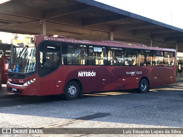 Auto Ônibus Brasília 1.3.025 na cidade de Niterói, Rio de Janeiro, Brasil, por Luiz Eduardo Lopes da Silva. ID da foto: 10153883.