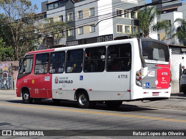 Pêssego Transportes 4 7715 na cidade de São Paulo, São Paulo, Brasil, por Rafael Lopes de Oliveira. ID da foto: 10154592.