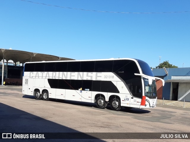 Auto Viação Catarinense 321318 na cidade de Porto Alegre, Rio Grande do Sul, Brasil, por JULIO SILVA. ID da foto: 10159727.