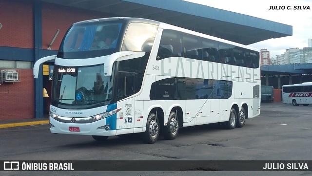 Auto Viação Catarinense 3404 na cidade de Porto Alegre, Rio Grande do Sul, Brasil, por JULIO SILVA. Número da foto: #10159722.